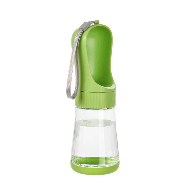 Bouteille d'eau pour chien /  Bouteil de nourriture pour chien / Bouteil deux en un pour animaux - Water bottle for dog / Food bottle for dog / Two-in-one bottle for pets.