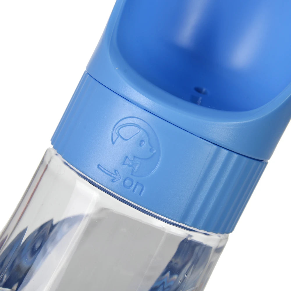 Bouteille d'eau pour chien /  Bouteil de nourriture pour chien / Bouteil deux en un pour animaux - Water bottle for dog / Food bottle for dog / Two-in-one bottle for pets.