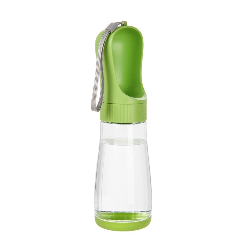 Bouteille d'eau pour chien /  Bouteil de nourriture pour chien / Bouteil deux en un pour animaux - Water bottle for dog / Food bottle for dog / Two-in-one bottle for pets.